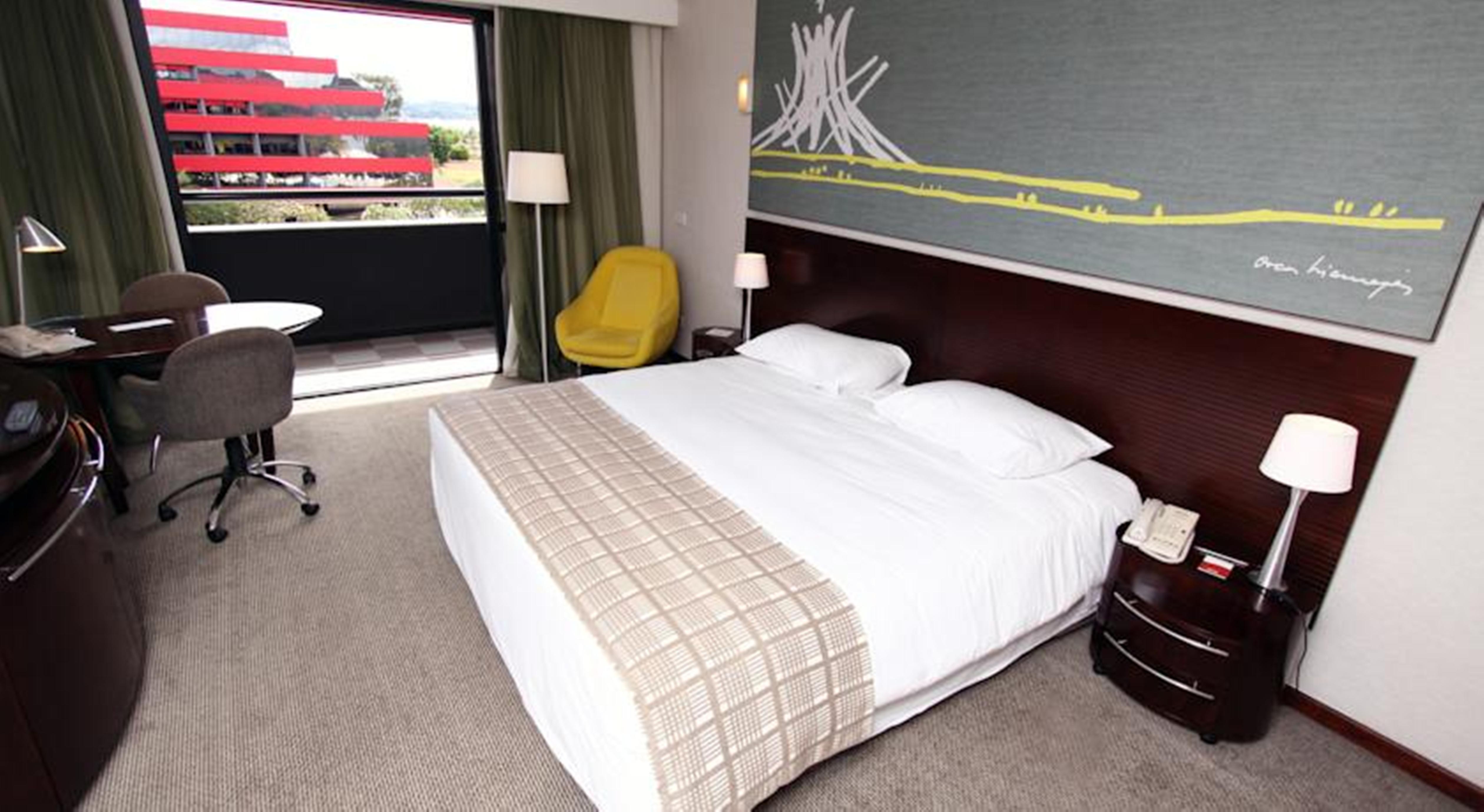 Royal Tulip Brasilia Alvorada Hotel Kültér fotó A room at the hotel