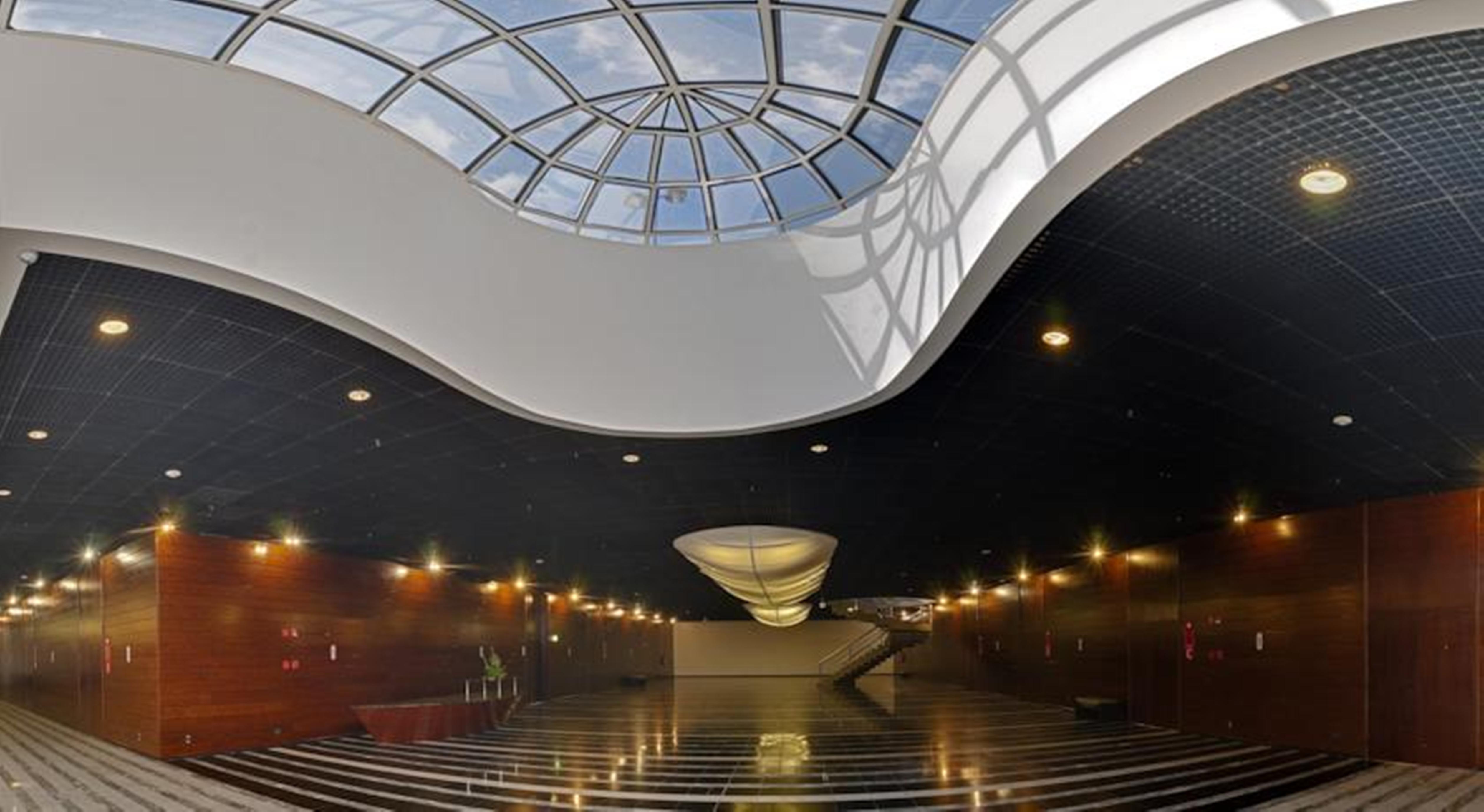 Royal Tulip Brasilia Alvorada Hotel Kültér fotó The interior of the main building