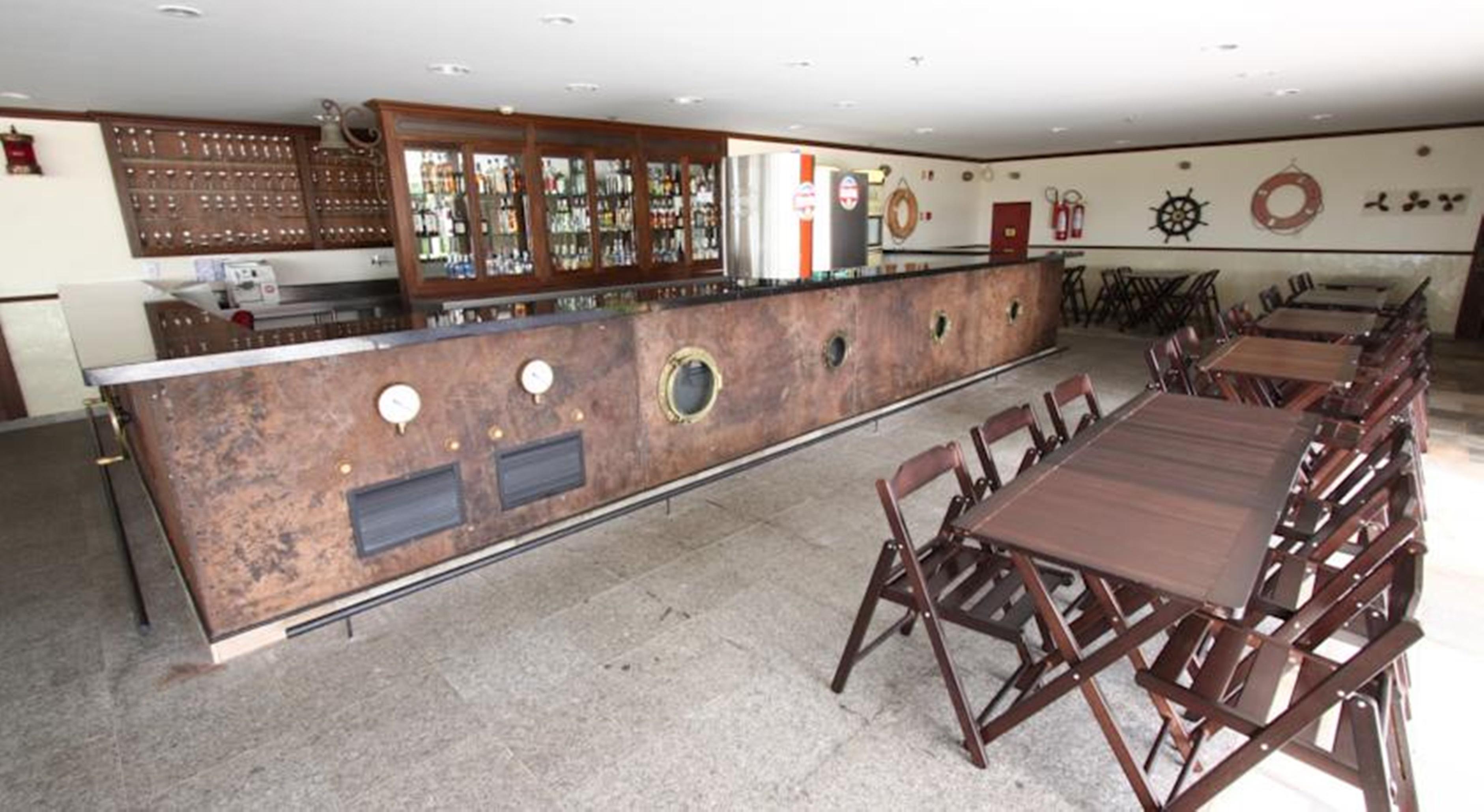 Royal Tulip Brasilia Alvorada Hotel Étterem fotó The bar at the top of the tower