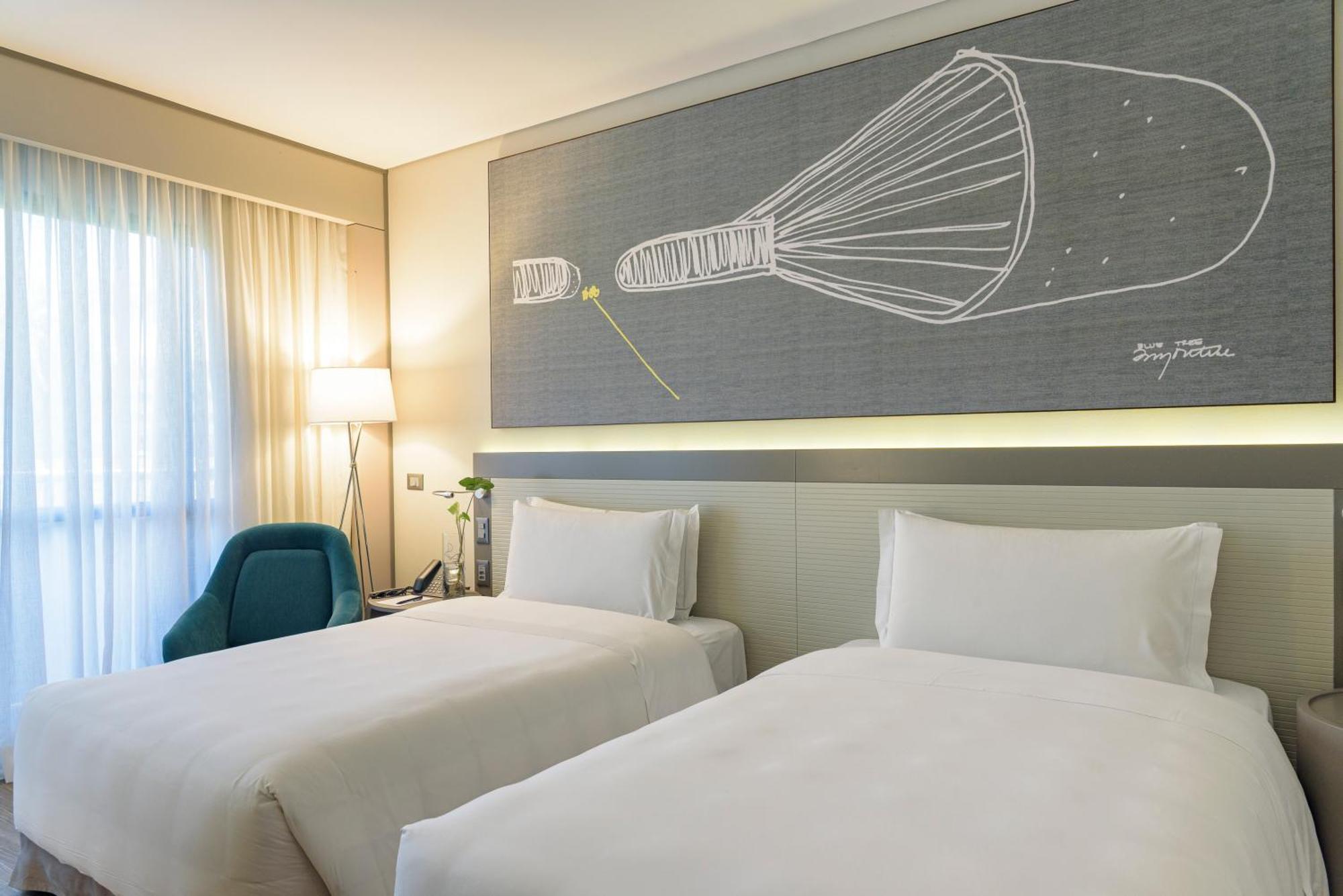 Royal Tulip Brasilia Alvorada Hotel Kültér fotó A room at the hotel