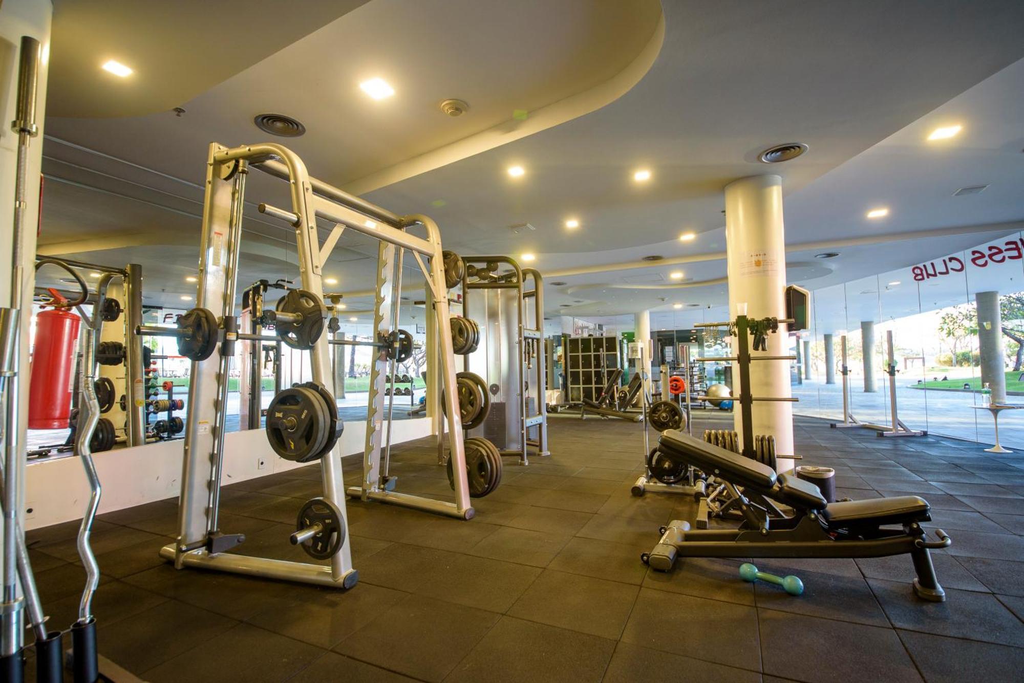 Royal Tulip Brasilia Alvorada Hotel Kültér fotó The gym at the club